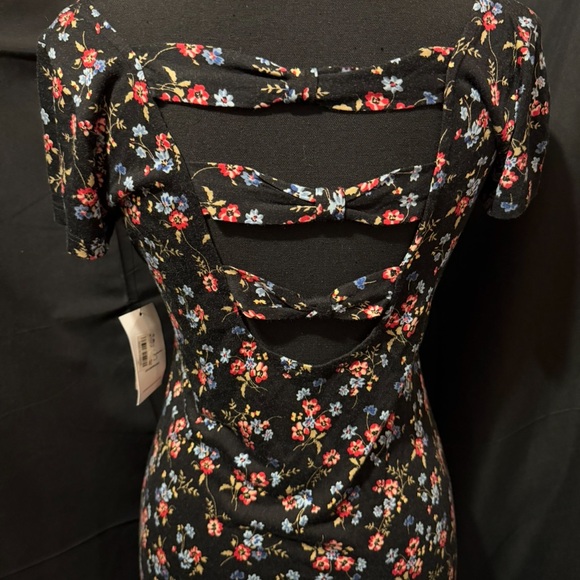 Jessica Simpson Black Floral Maxi Dress - Picture 3 of 5